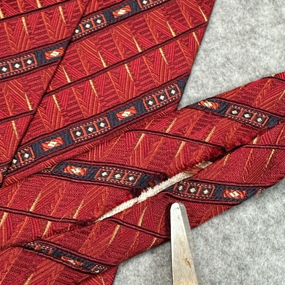 Daniel De Fasson Red Geometric Jacquard Stripe Silk Tie Italy Designer‎ NOTE